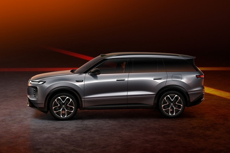 Анонсирован кроссовер Volkswagen ID.Era 8X: меньше, чуть проще и дешевле флагмана ID.Era 9X