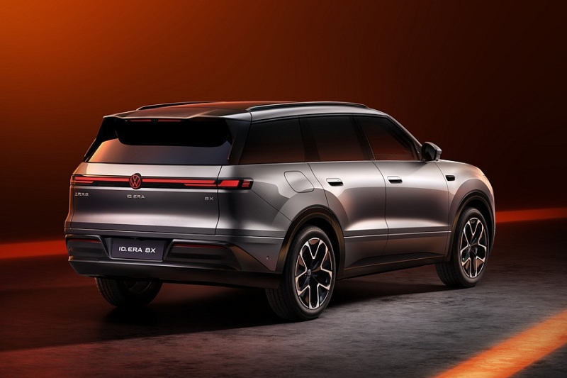Анонсирован кроссовер Volkswagen ID.Era 8X: меньше, чуть проще и дешевле флагмана ID.Era 9X