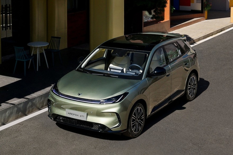 Дешёвый компакт Arcfox T1 от BAIC обновлён менее чем через год после запуска