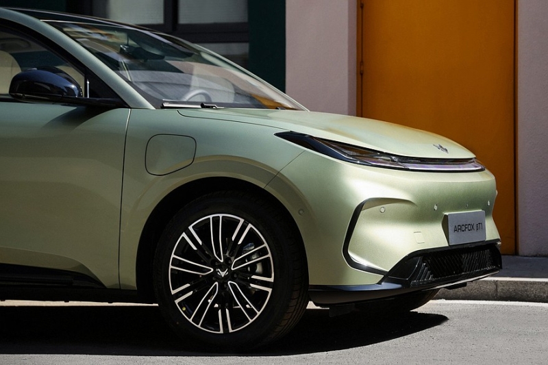 Дешёвый компакт Arcfox T1 от BAIC обновлён менее чем через год после запуска