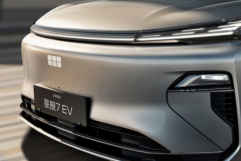 Geely Galaxy Starship 7, который знаком россиянам: новая версия предложена сразу со скидками