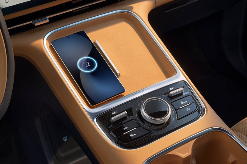 Geely Galaxy Starship 7, который знаком россиянам: новая версия предложена сразу со скидками