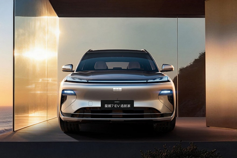 Geely Galaxy Starship 7, который знаком россиянам: новая версия предложена сразу со скидками