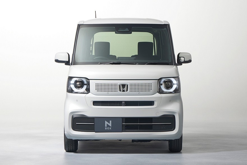 Honda N-Box: больше агрессии для молодёжного Custom, почерневший &laquo;кроссовер&raquo; и кое-что ещё
