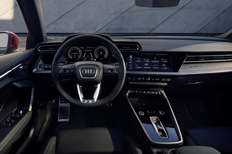 Семейство Audi A3 ещё раз обновили: табло и кое-что ещё