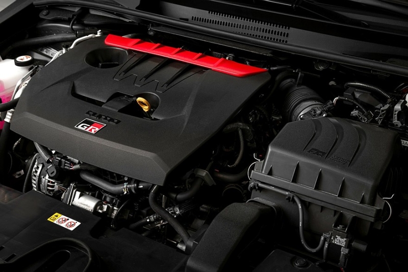 Toyota GRMN Corolla: новая хардкорная версия хот-хэтча, &laquo;закалённая&raquo; на Нюрбургринге