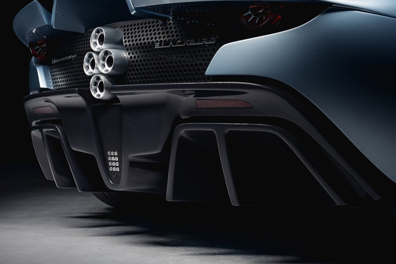Hennessey Blackbird: аналоговый суперкар в авиационном стиле с атмосферным V8 и МКП