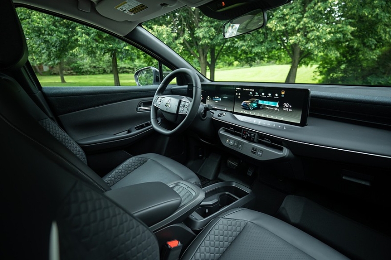 Mitsubishi Eclipse Sportback EV на базе Nissan: новые официальные фото и подробности