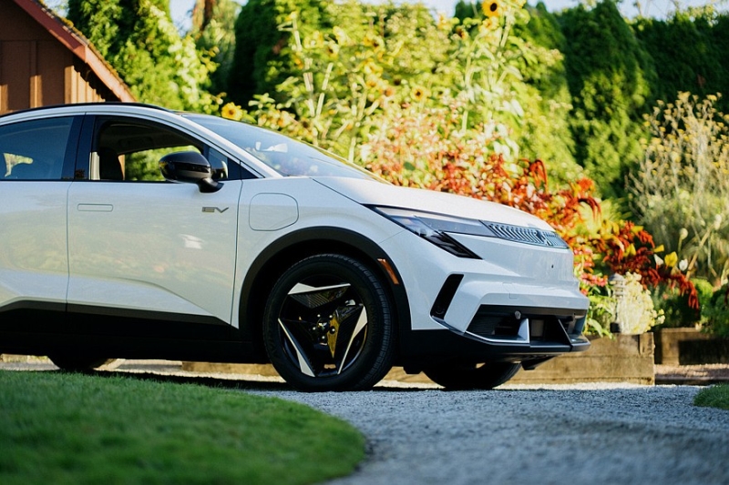 Mitsubishi Eclipse Sportback EV на базе Nissan: новые официальные фото и подробности