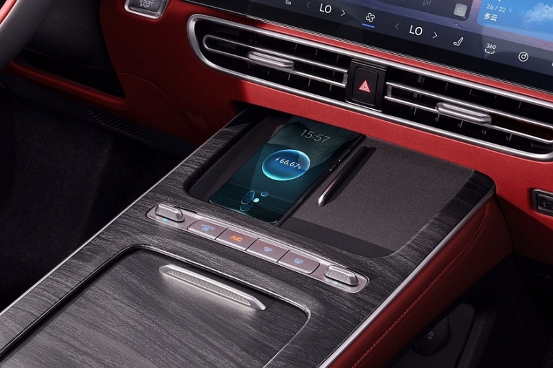 Обновлён седан Chery Arrizo 8 Pro. В России модель появится под маркой Tenet