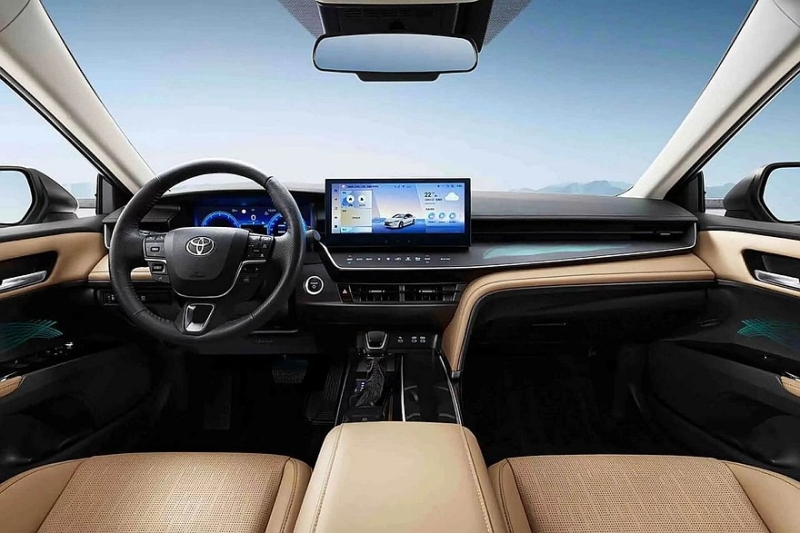 Обновлённая Toyota Camry: увеличенный экран, &laquo;хрусталь&raquo; и кое-что ещё