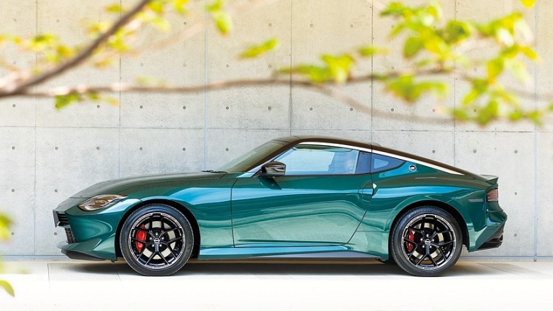 Обновлённый Nissan Z наконец-то представлен в Японии: МКП доступна на всех версиях