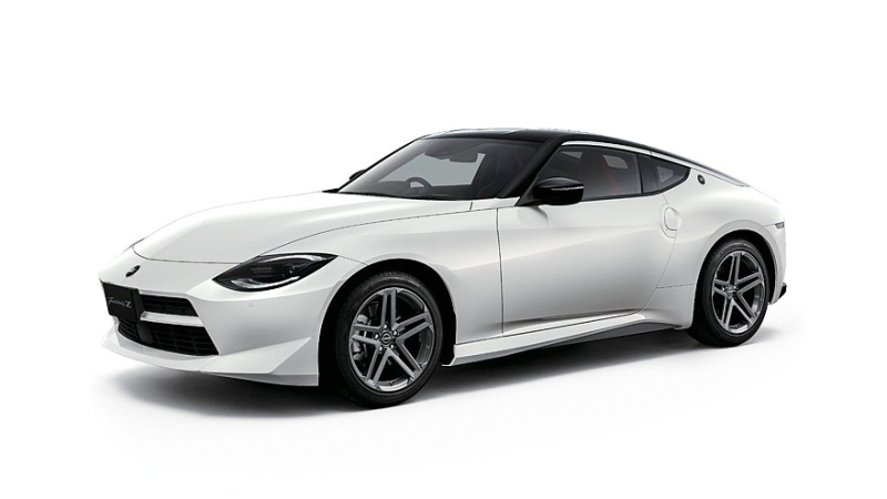Обновлённый Nissan Z наконец-то представлен в Японии: МКП доступна на всех версиях