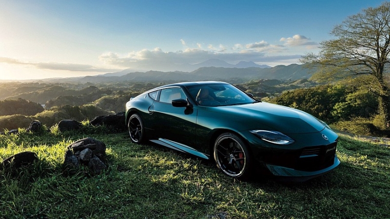 Обновлённый Nissan Z наконец-то представлен в Японии: МКП доступна на всех версиях