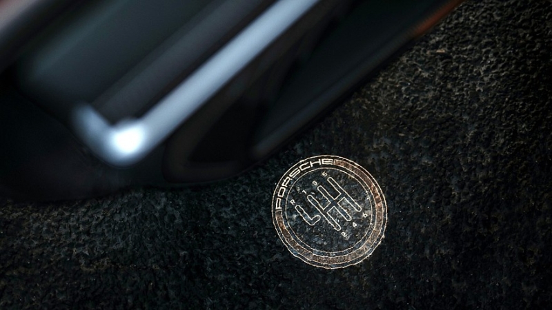По заявкам трудящихся: Porsche 911 Carrera S снова доступен на «механике», но есть нюанс