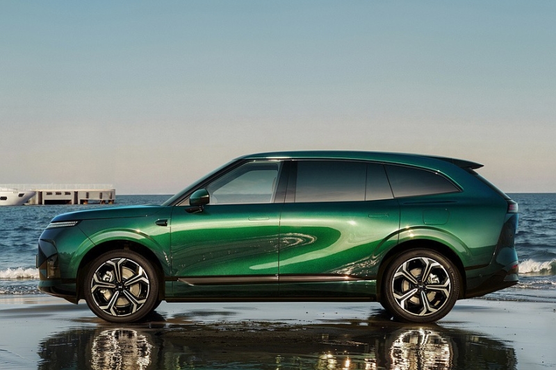 Показан кроссовер Xpeng G9L – младший брат флагманского Xpeng GX