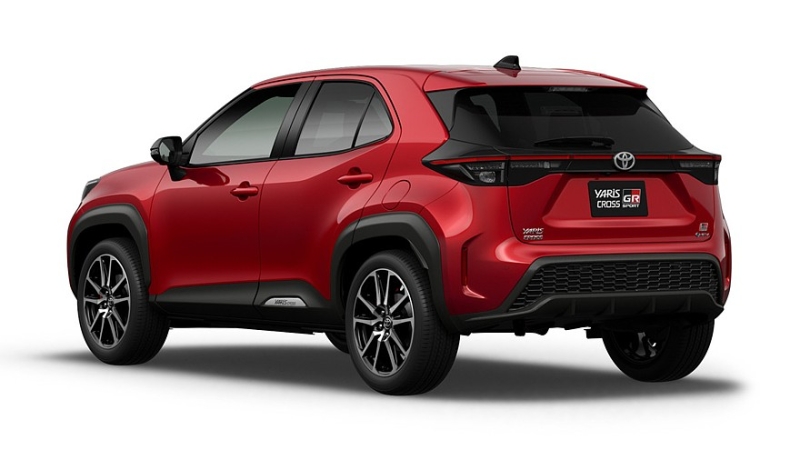 Toyota освежила кроссоверы Yaris Cross GR Sport и Harrier