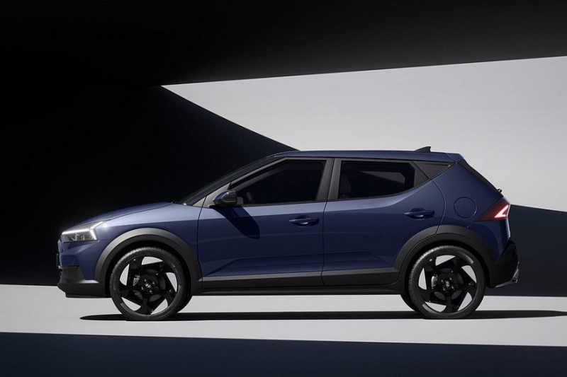 Анонсирован новый кроссовер Hyundai Bayon в угловатом стиле свежих Elantra и Tucson