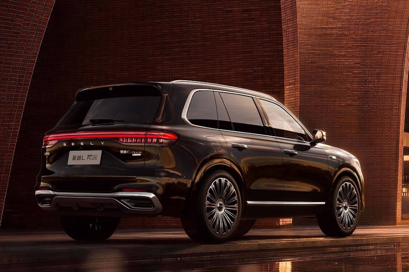 Флагманский кроссовер Geely Monjaro Plus: больше официальных изображений