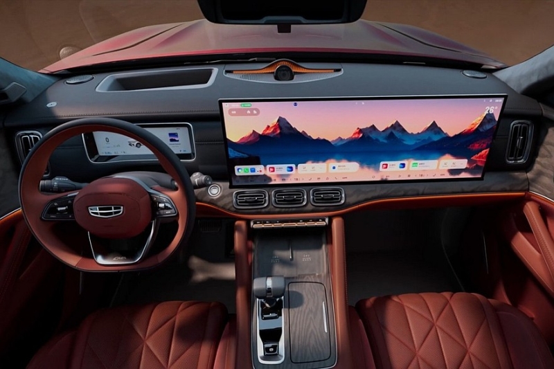 Флагманский кроссовер Geely Monjaro Plus показал свой интерьер