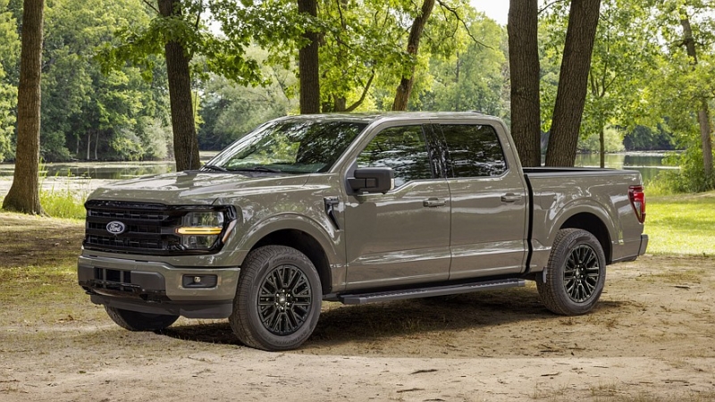 Посвежевший Ford F-150 получил другой базовый мотор и новую версию Carhartt