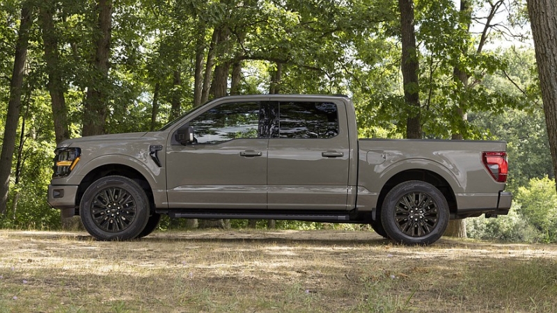 Посвежевший Ford F-150 получил другой базовый мотор и новую версию Carhartt
