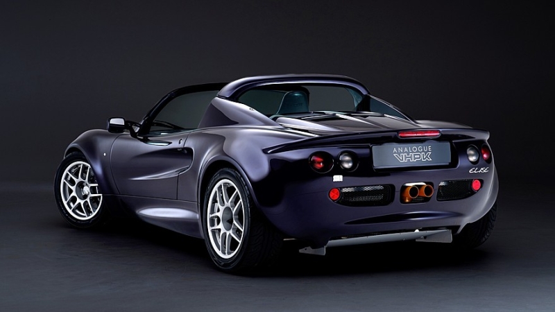 Рестомод Analogue VHPK на базе Lotus Elise S1: водитель по центру и масса менее 600 кг
