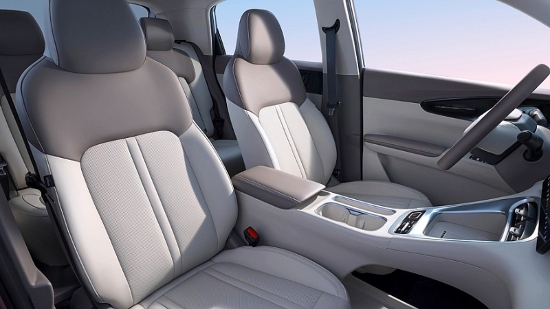 Geely выпустила миллионный экземпляр хэтчбека EX2 перед его запуском в России