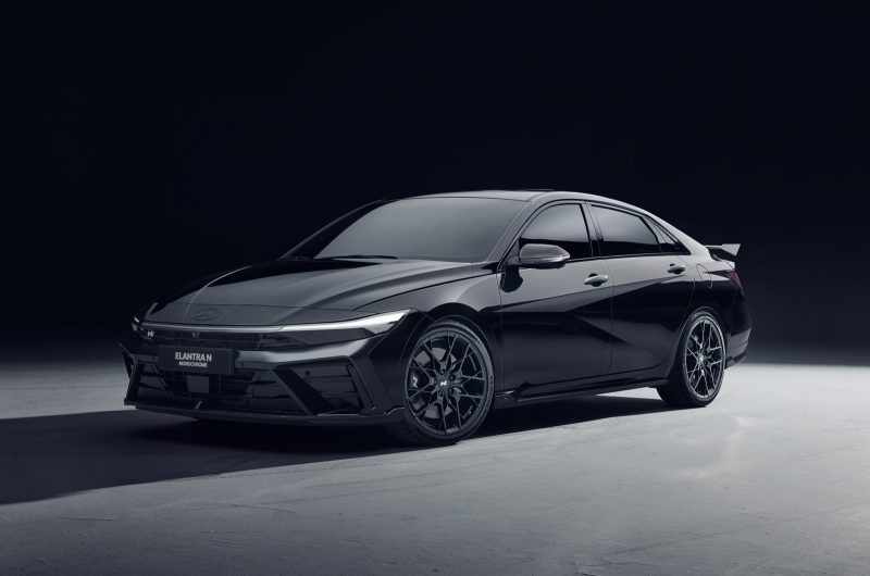 У спортседана Hyundai Elantra N появилась сдержанная версия Monochrome