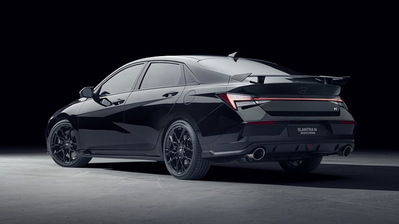 У спортседана Hyundai Elantra N появилась сдержанная версия Monochrome