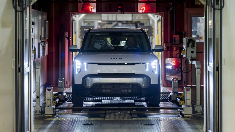 Kia запустила серийное производство кроссовера EV2 на заводе в Словакии