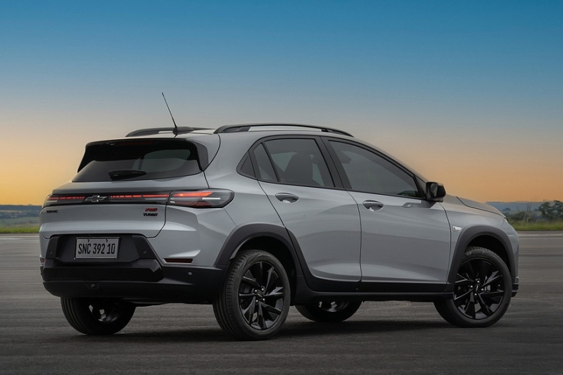 Кроссовер Chevrolet Sonic: полноценные официальные фото