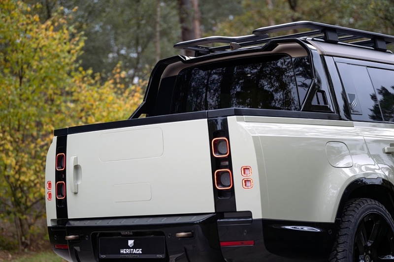 Land Rover Defender стал пикапом стараниями Heritage Customs и Urban Automotive