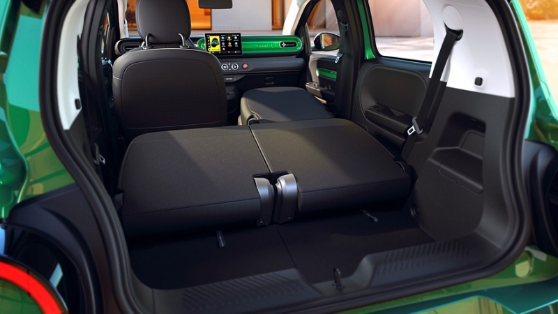 Новый Renault Twingo полностью рассекречен: дёшево, весело, но недалеко (до 263 км)