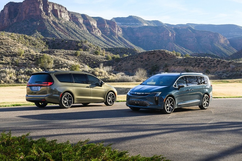 Обновлённый минивэн Chrysler Pacifica предложен с прежним мотором V6