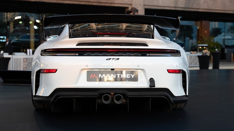 Porsche 911 GT3 Manthey Kit: более эффективная аэродинамика и доработанное шасси