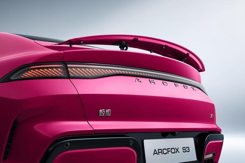 Представлен крупный и недорогой седан Arcfox S3 от BAIC