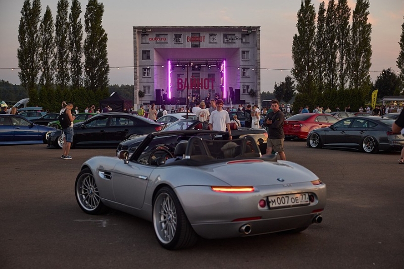 Вайнот х Авто.ру 2026: Погружение в атмосферу 00-х
